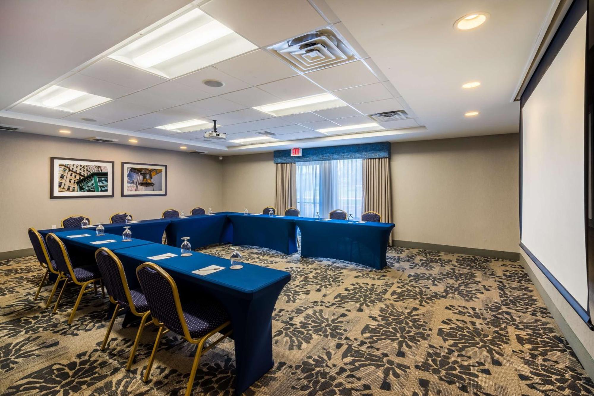 Hampton Inn Plymouth Meeting Exteriör bild
