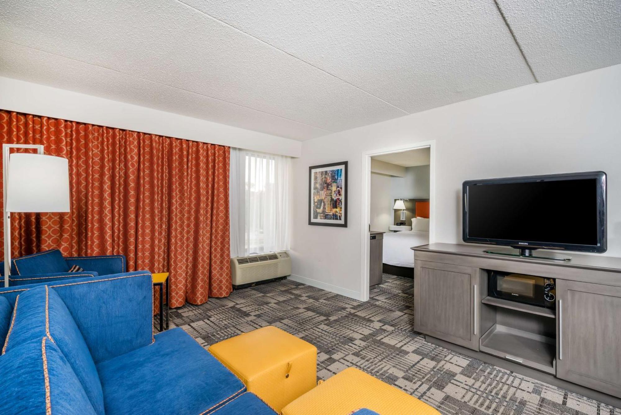 Hampton Inn Plymouth Meeting Exteriör bild