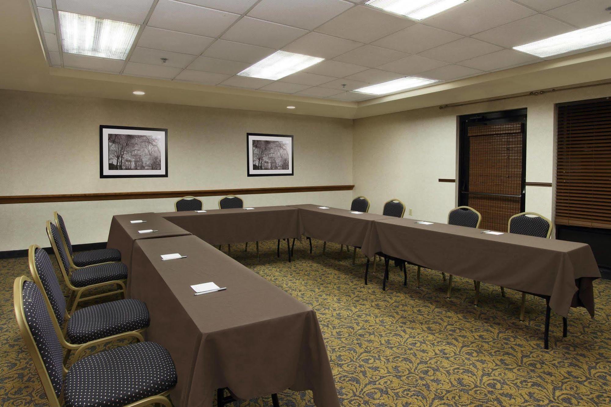 Hampton Inn Plymouth Meeting Exteriör bild